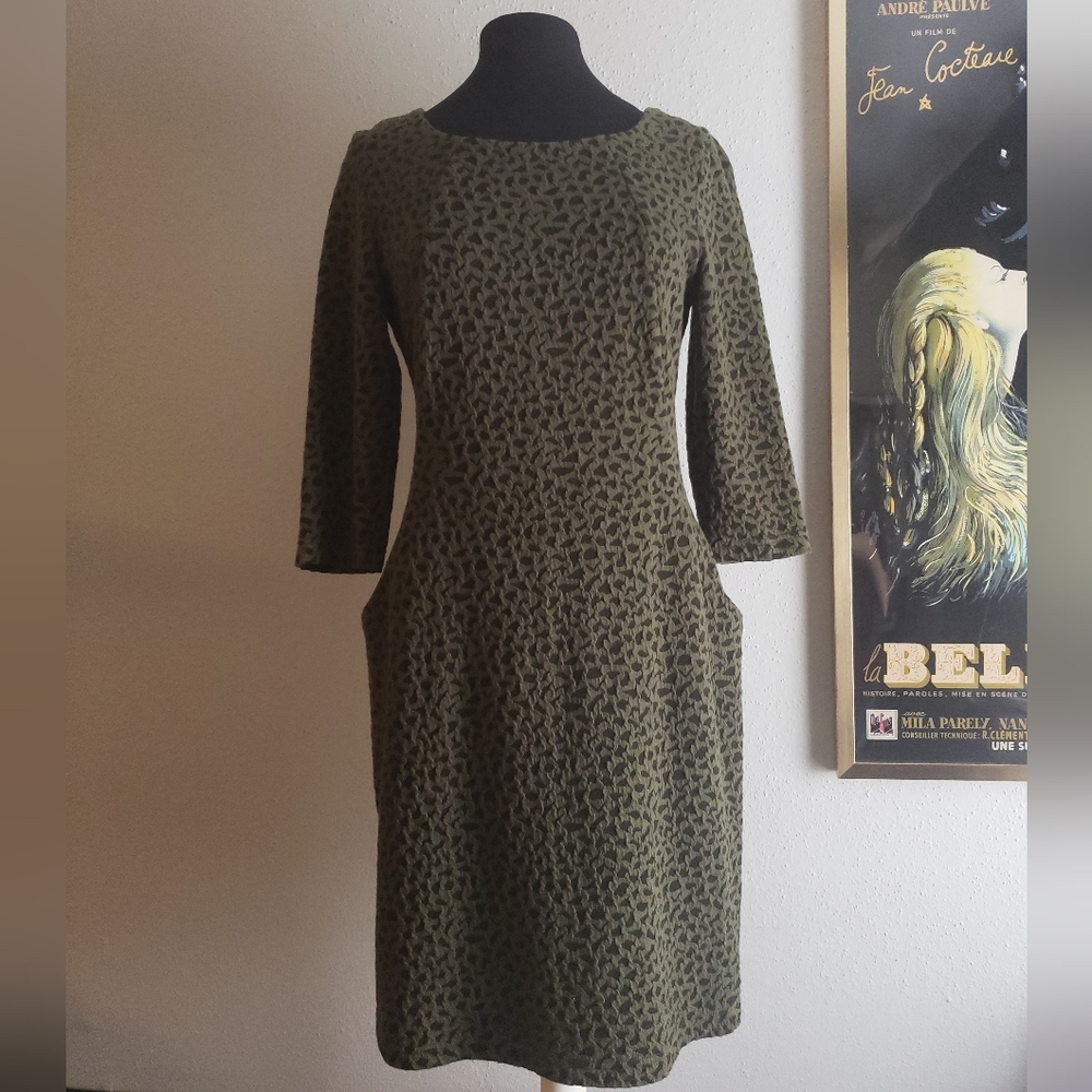 Sharagano Green Spotted Sheath Dress